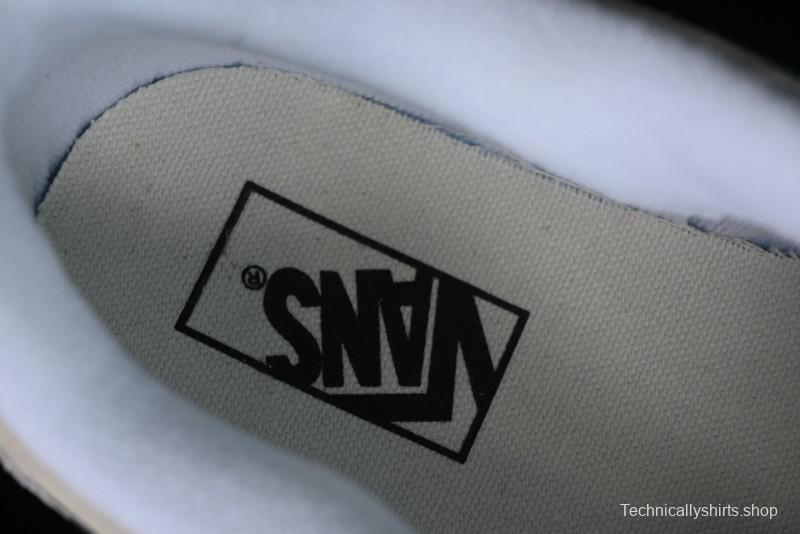 Vans Knu-Skool VR3 Lx Low-Top Retro Sneakers in Grey Green with Gum Sole - VN000CS0DWM