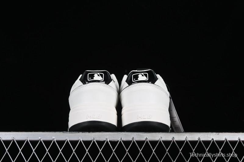 New York Yankees Chunky Runner Basic Lace-Up Lightweight Casual Sneakers - 3ASXCBS4N50WHS