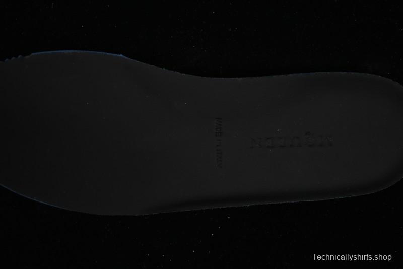 Alexander McQueen Flexion Retro Sneakers in Black with Diamond Grain Calfskin - 8.F6