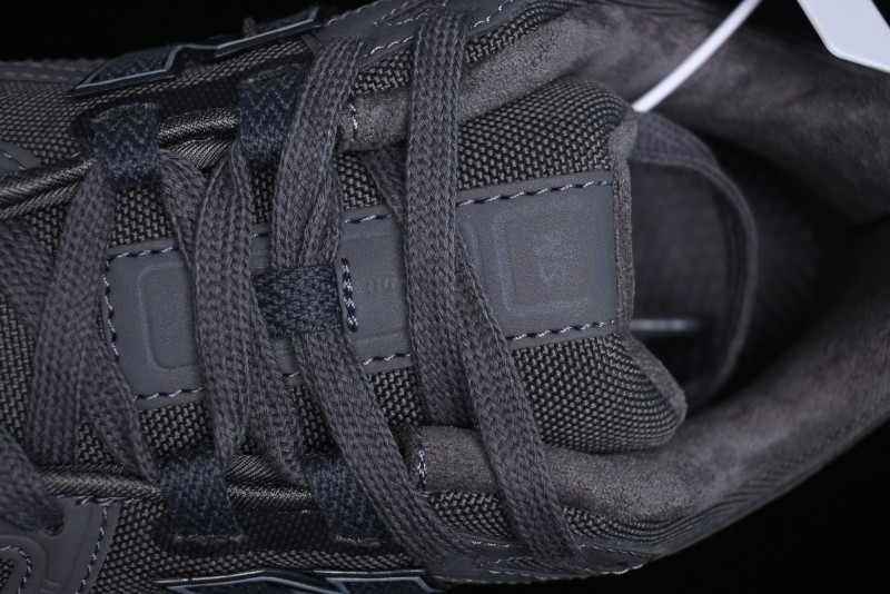 New Balance 1906 Series Retro Dad Style Casual Running Shoes - M1906RU