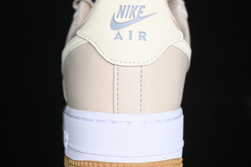 Nike Air Force 1 '07 Low Top Sneakers with Full-Grain Leather and Air Cushion - DD8959-111