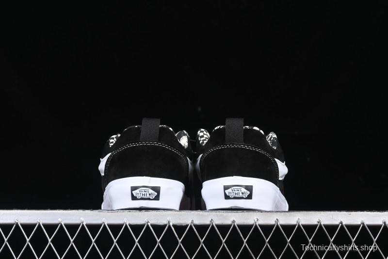 Vans Knu Skool Low Top Retro Casual Vulcanized Sneakers - VN000CS00YK