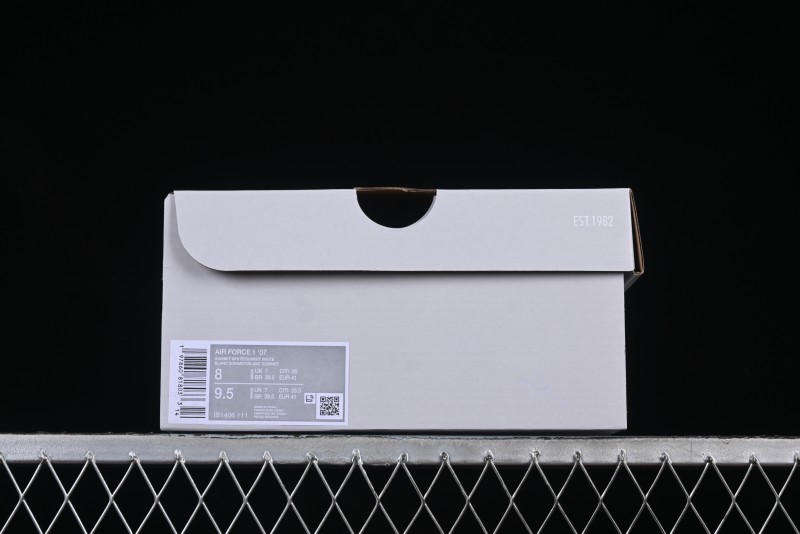 Nike Air Force 1'07 Low Casual Sneakers with Full-Length Air Cushion - IB1406-111