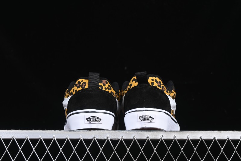 Vans Knu Skool Low Top Casual Sneakers in Leopard Print - VN000CR5CJK