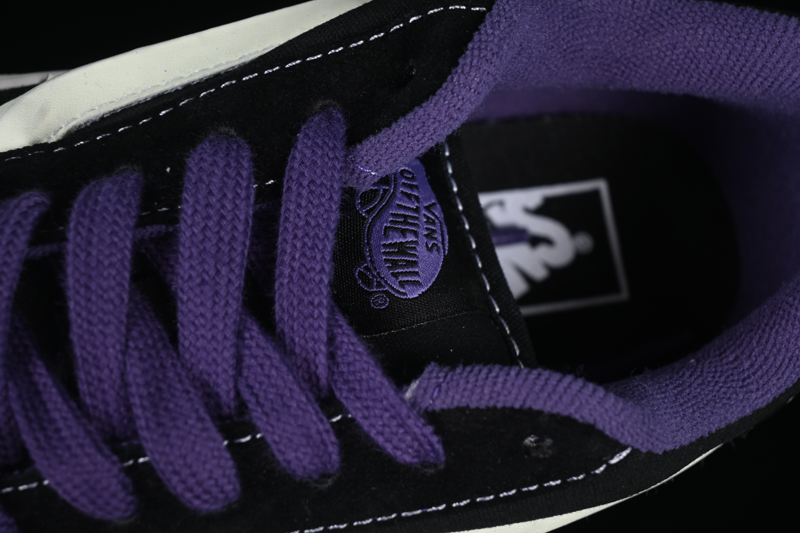 Vans Knu Skool Low Top Retro Chunky Sneakers - VN000D6CB5P