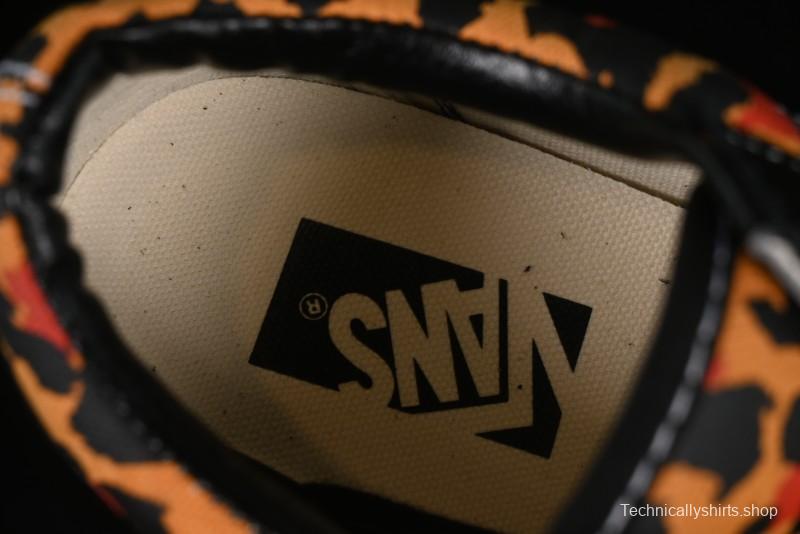 Vans Old Skool 36 Low-Top Retro Skate Shoes - VN000D56BKA