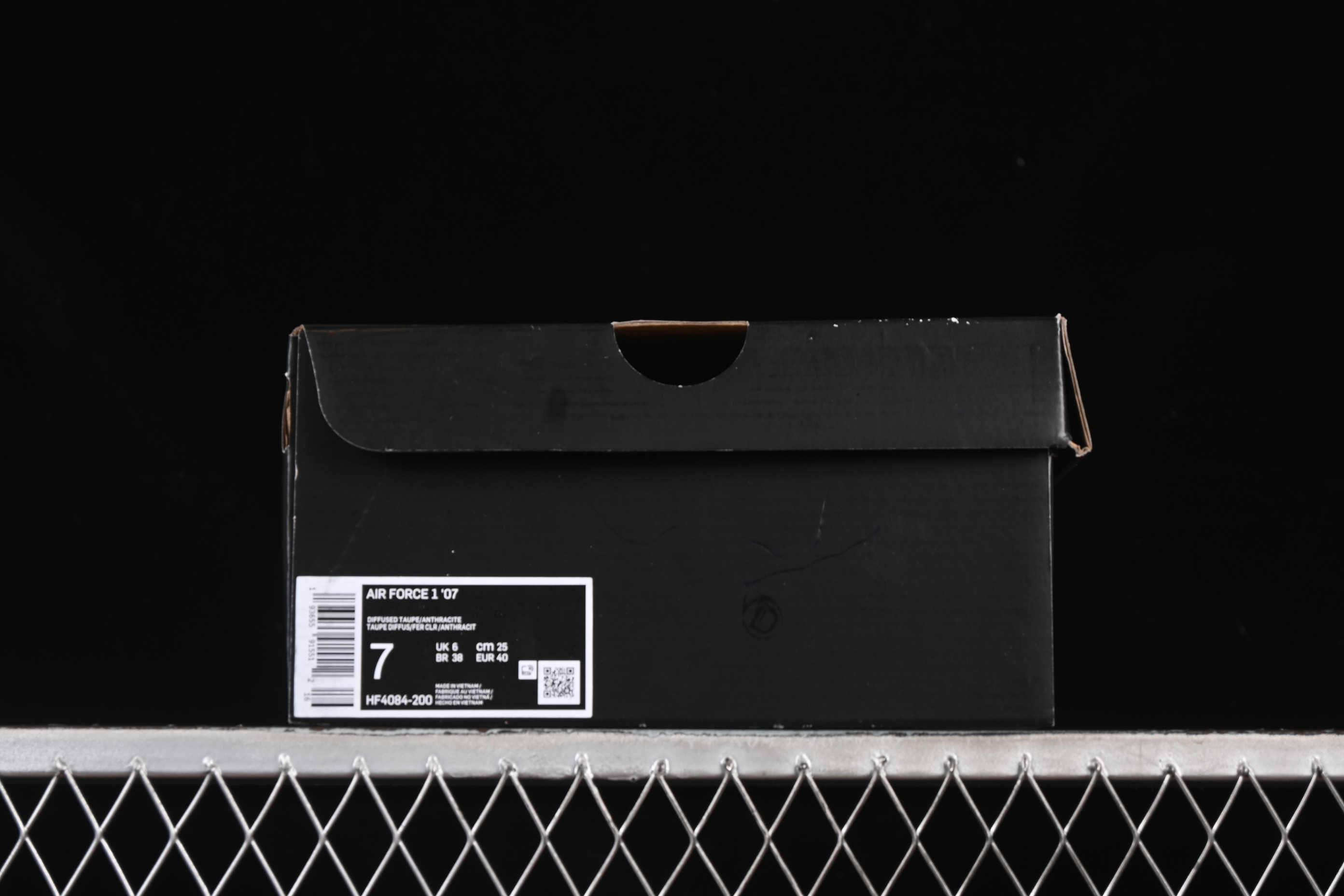 Nike A Ma Maniére x Air Force 1'07 Low Casual Sneakers with Premium Leather and Signature Lining - HF4084-200