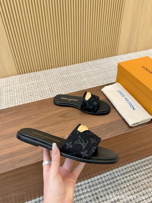 2025 Women Louis Vuitton Black Canvas Slippers LY00200