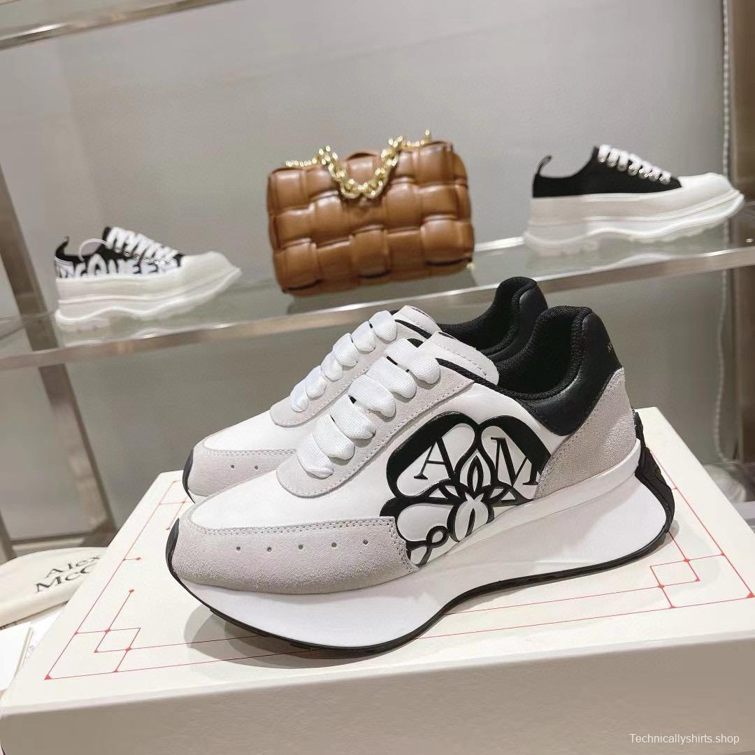 2024 Unisex Alexander McQueen White Black Leather Suede Sneakers Seal Logo MJ00370