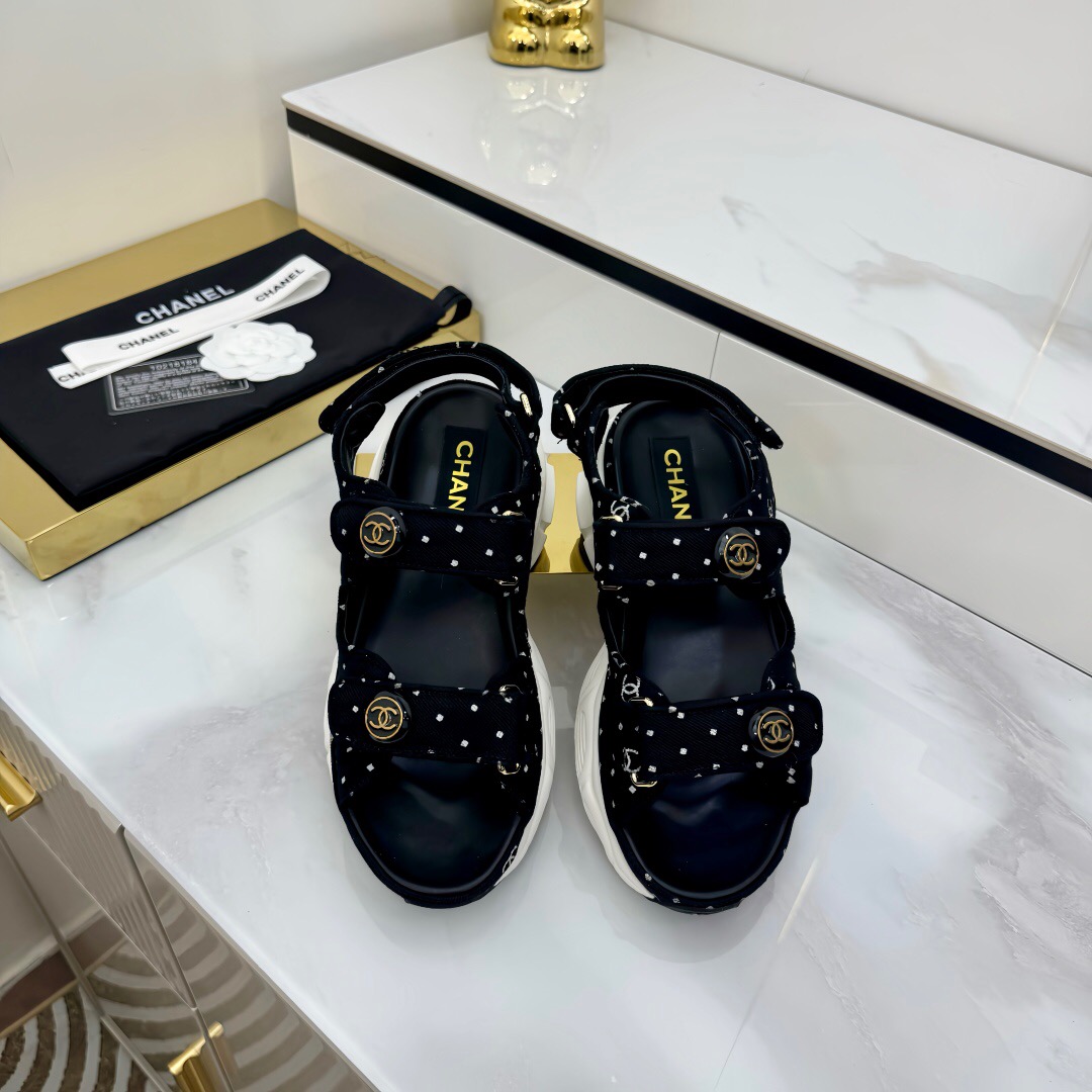2025 Womens Chanel Black Velvet Sandals Logo Platform LY00330