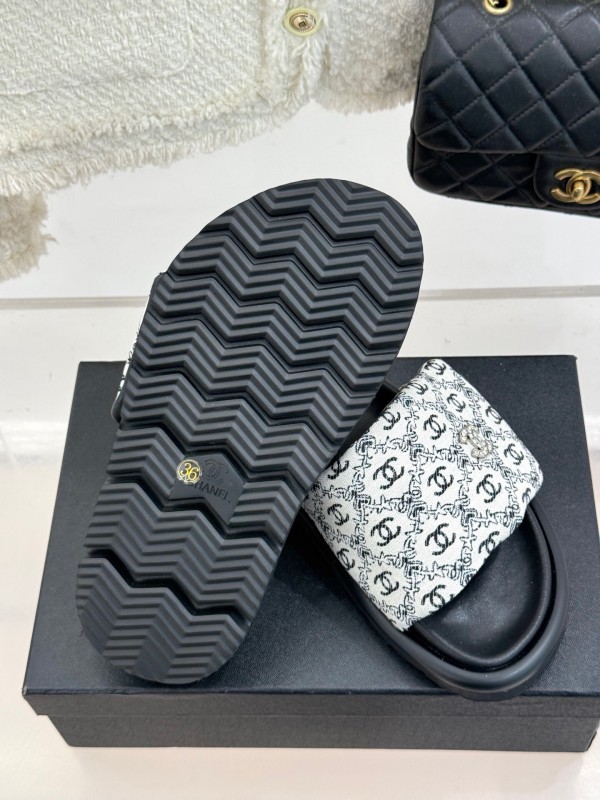 2025 Slippers Chanel Black White Nylon Slippers