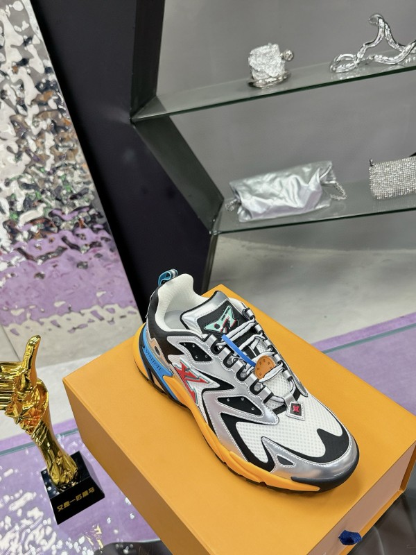 2025 Men Louis Vuitton White Black Blue Leather Mesh Sneakers MJ00420