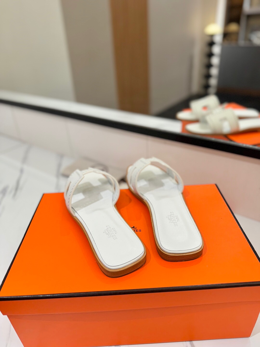 2025 Women Hermès White Leather Sandals