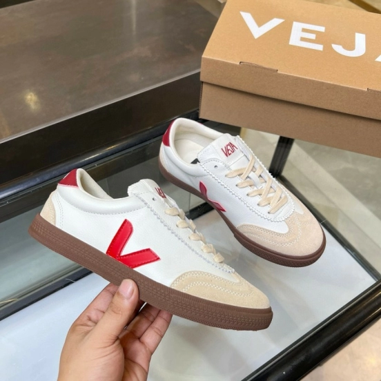 2025 Women VEJA White Red Suede Leather Low Top Sneakers