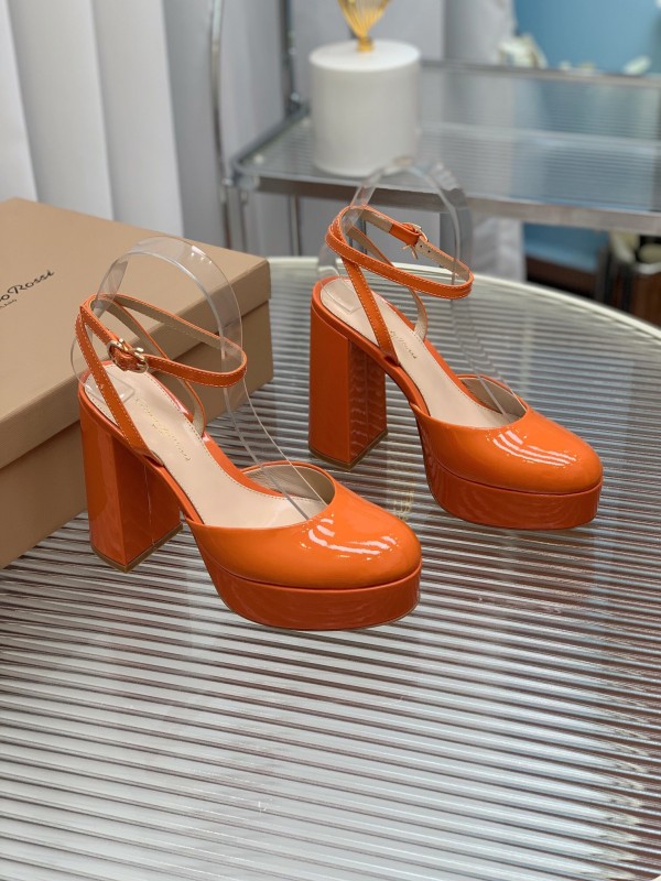 2025 Women Gianvito Rossi Orange Patent Leather Platform Sandals KFY00340