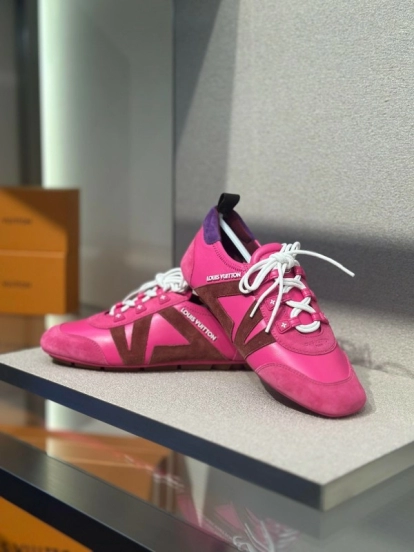 2025 Women Louis Vuitton Pink Purple Suede Leather Sneakers LY00340