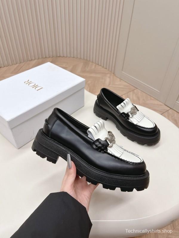 2025 Women Dior Black White Leather Loafers Metal Buckle KFY00350