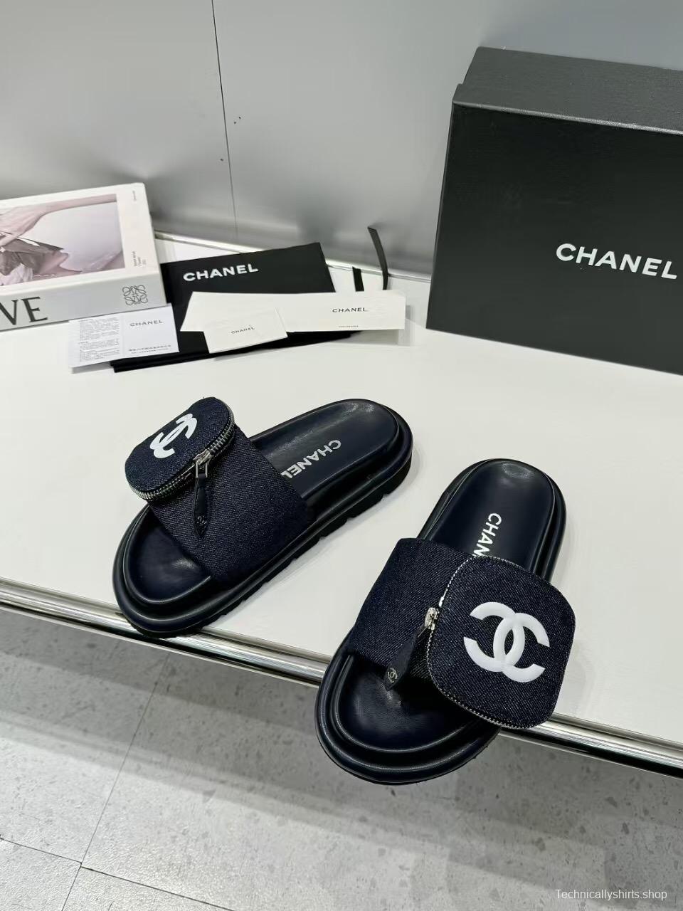 2025 Slippers Chanel Black Fabric Slippers