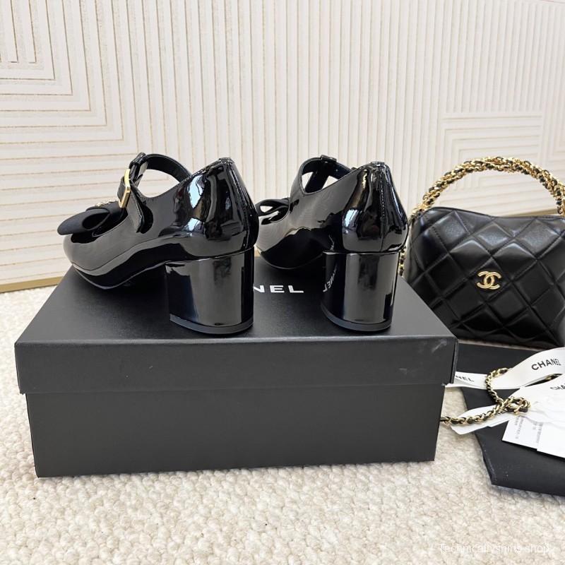 2025 Women Chanel Black Patent Leather Mary Jane Bow KFY00310