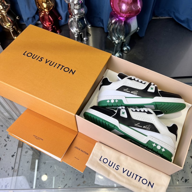 2025 Unisex Louis Vuitton White Black Green Leather Trainer