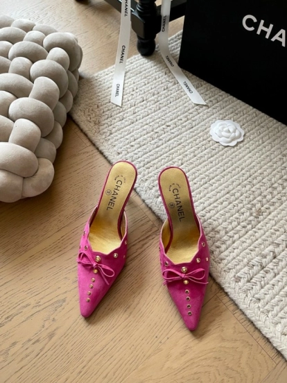 2025 Women Chanel Pink Suede Slip-on Mules KFY00290