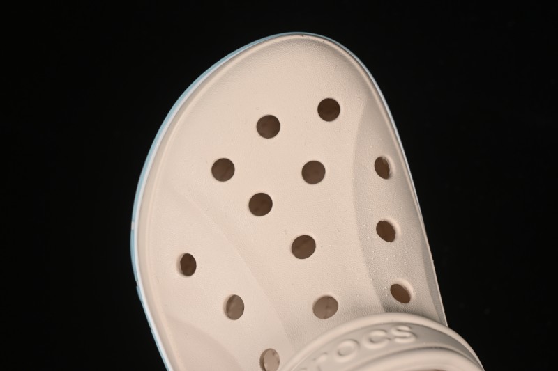 Crocs Classic Platform Clog Sandals Summer Two-Way Beach Sandals - B.D4