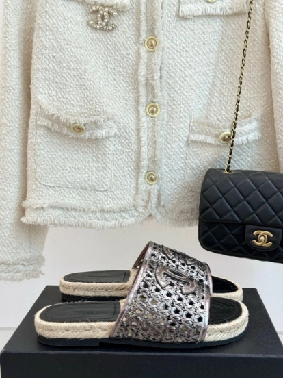 2025 Women Chanel Black Metallic Leather Slippers Hollow Weave KFY00240