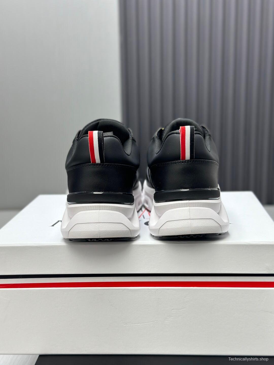 2025 Unisex Moncler Black Nylon Rubber Outdoor Sneakers AS00390