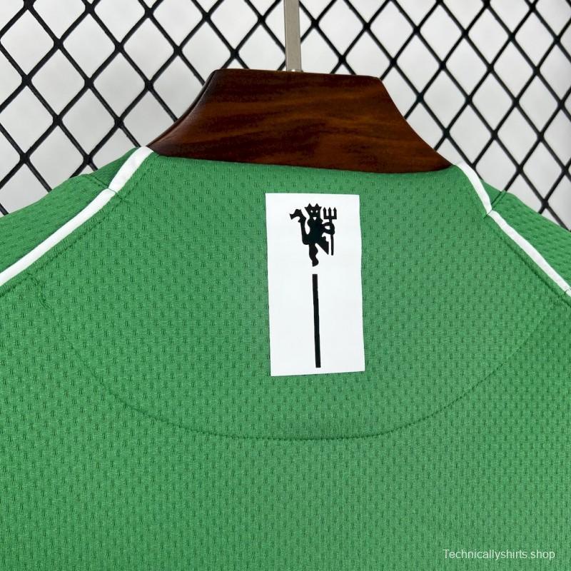 2007/08 Manchester United Green Goalkeeper Long Sleeves Retro Jersey
