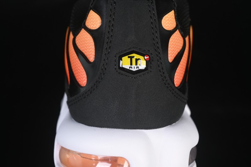 Nike Air Max Plus Retro Running Shoes with Air Cushion Technology - HF0552-001