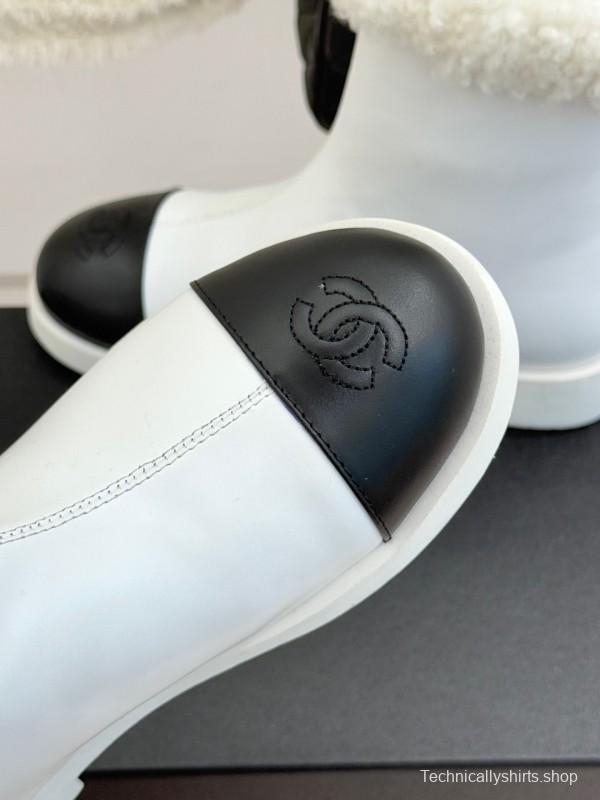 Chanel 25K Series Two-Tone CC Fur Snow Boots - KFY00300