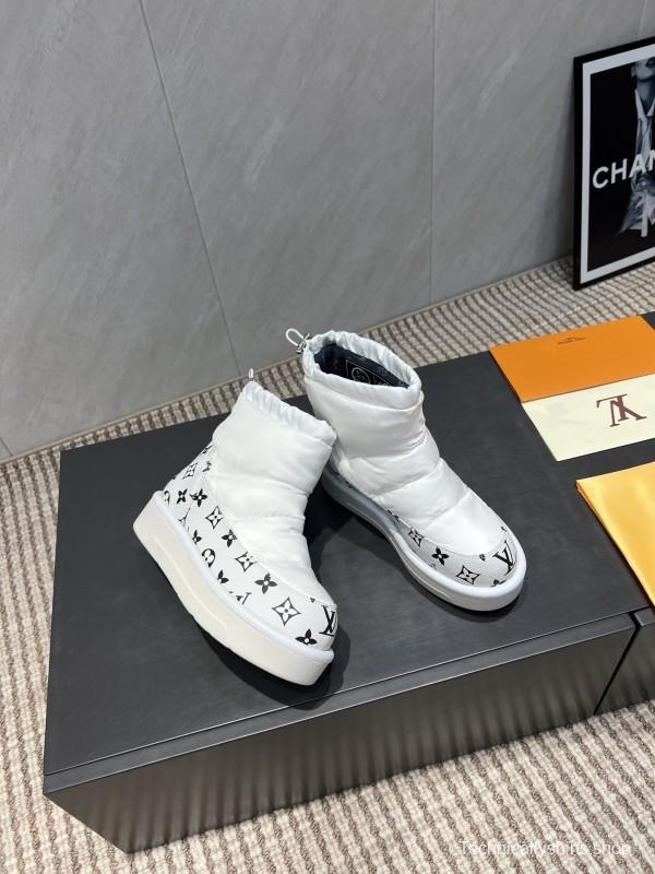 Louis Vuitton Fall/Winter 2025 Snow Boots Round Toe Thick Sole - KFY00310