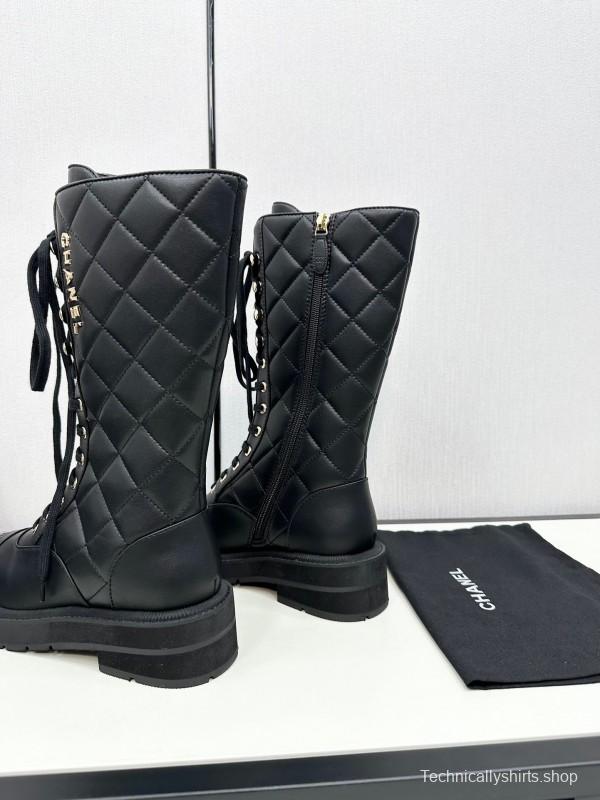 Chanel Fall/Winter Essential Short Boots with Rubber Foam Sole - LY00380