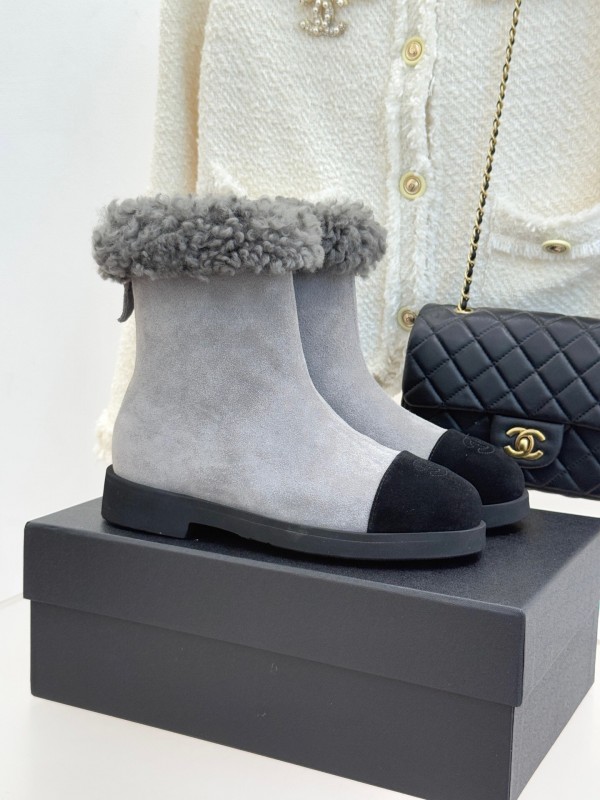 Chanel 2025/SS Double C Color-Block Shearling Snow Boots - KFY00300