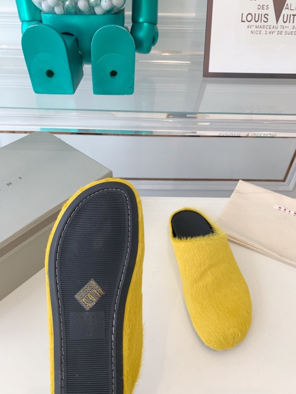 Marni 2025/SS Mule Shoes with Pony Hair - LY00