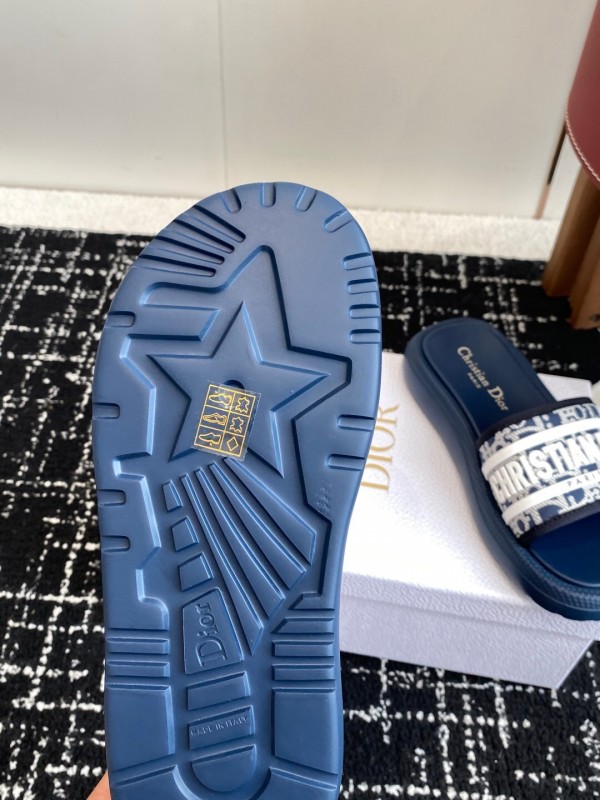 Dior Spring Summer 2025 Latest Ultra-Light Foam Sole Beach Sandals - KFY00260