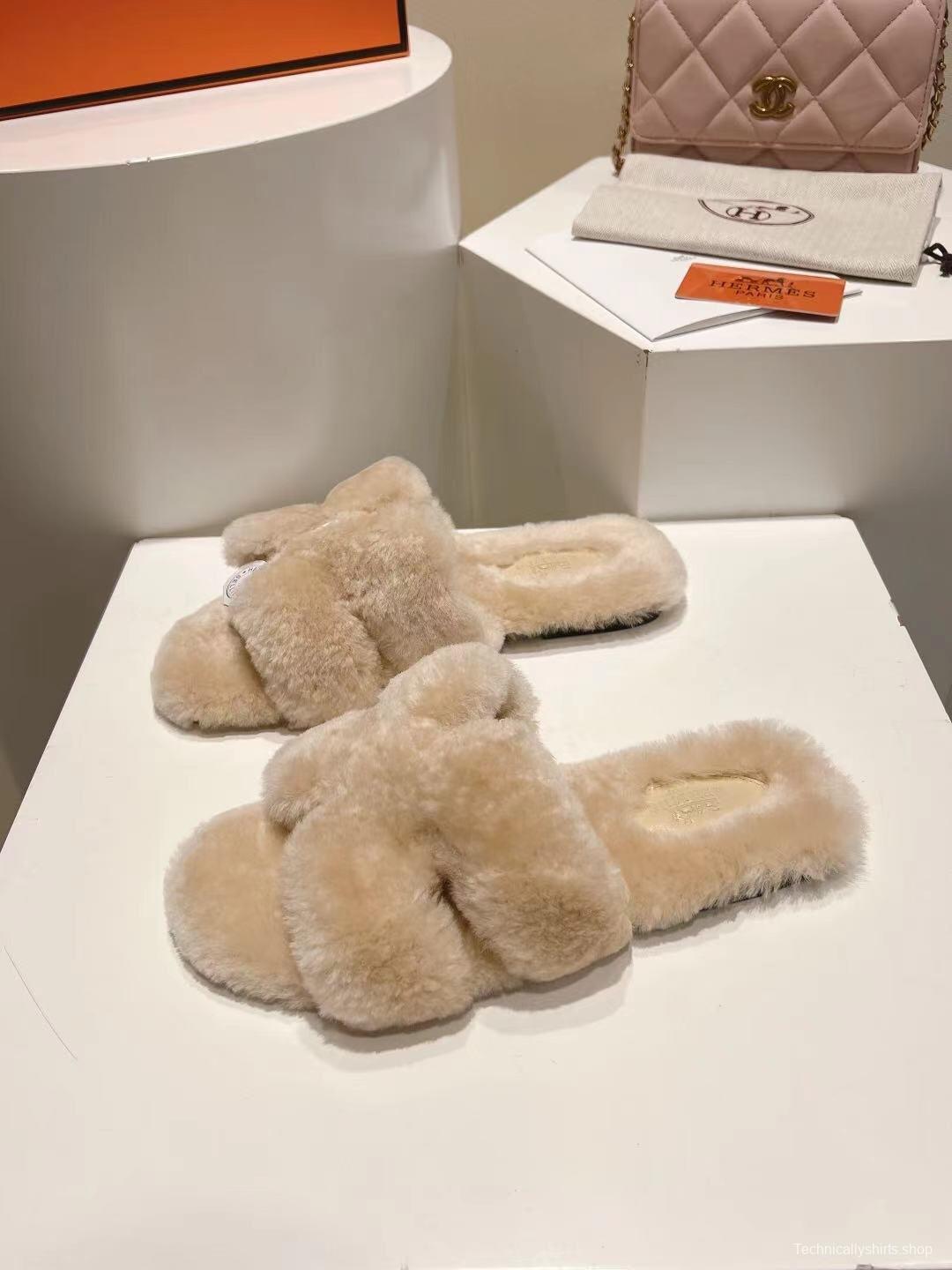 Hermès 2025 SS Autumn Winter Flat Wool Slippers - LY00240