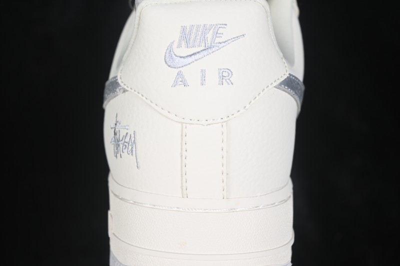 Nike Air Force 1 '07 Low Basketball Shoes with Full-Length Air Cushion - DW8806-013