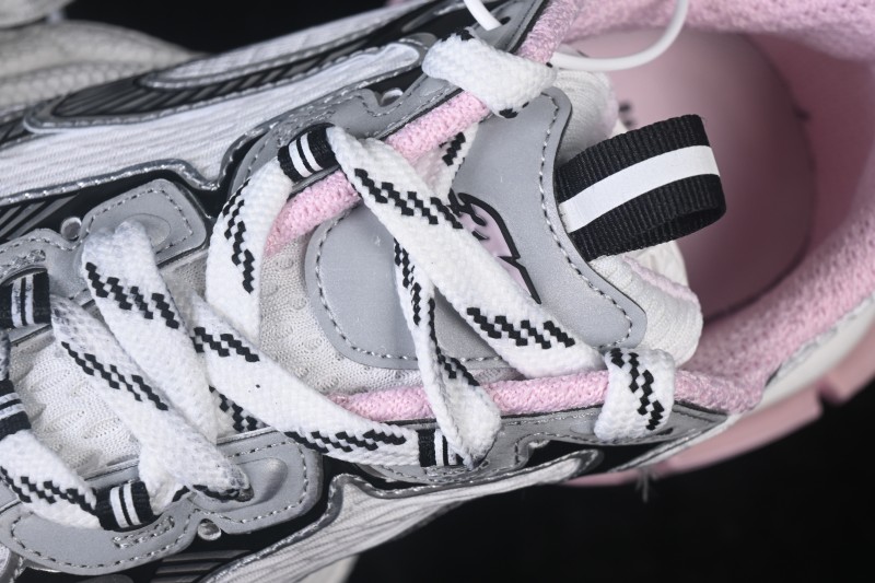 Balenciaga 3XL Gel Running Shoes with Advanced Cushioning and Streetwear Design - W3XGC9510