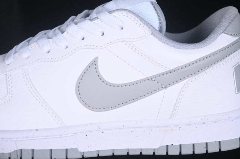 Nike SB Dunk Low Retro Skateboarding Shoes in White and Grey - 355152-106