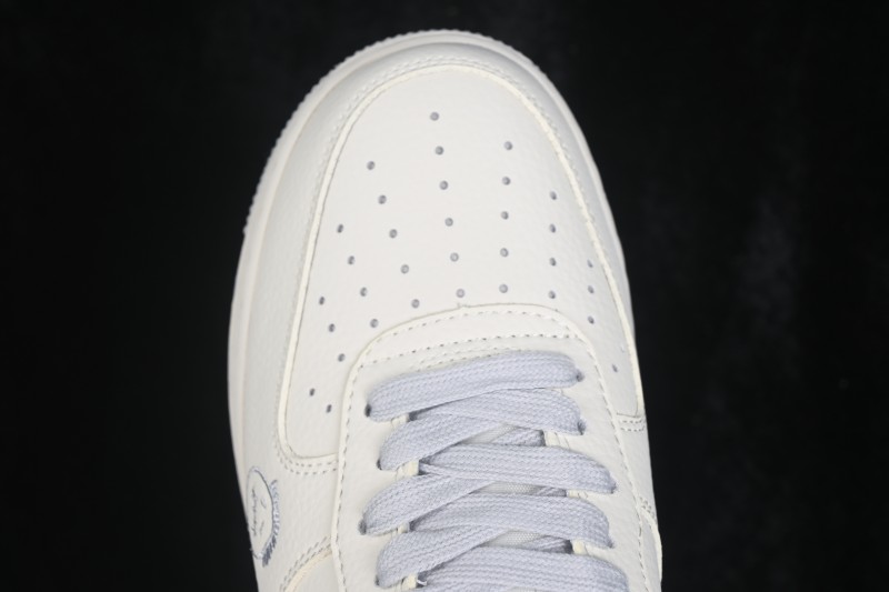 Nike Air Force 1 '07 Low Basketball Shoes with Full-Length Air Cushion - DW8806-013