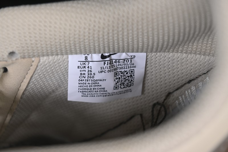 Nike Air Force 1 '07 Low Basketball Sneakers with Full-Length Air Cushion - FJ4146-201