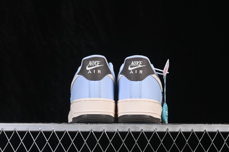 Nike Air Force 1 '07 Low Basketball Shoes with Classic Leather Upper and Air-Sole Unit - IV4089-011