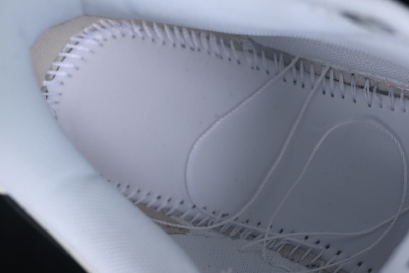 Off-White Out of Office Low-Top Skateboarding Shoes in Off-White Gum Black - WME5