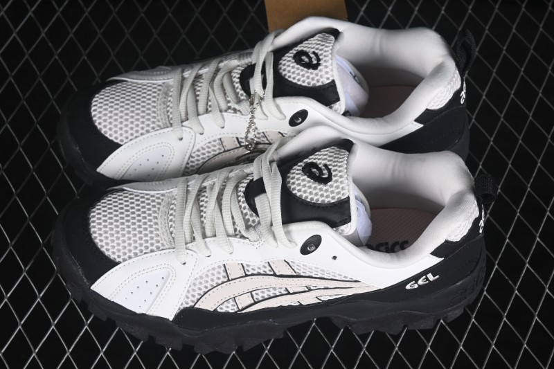 Adidas Performance Running Shoes with Responsive Cushioning and Breathable Upper - 1203A714-020