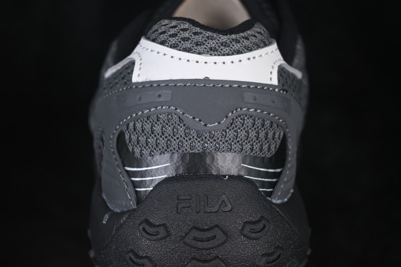 Fila Pebble Lightweight Breathable Low-Top German Trainer Running Shoes - F12W622114FBV