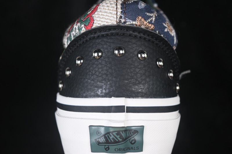 Vans Old Skool Low Top Casual Skate Shoes - 753482ISCCA0100
