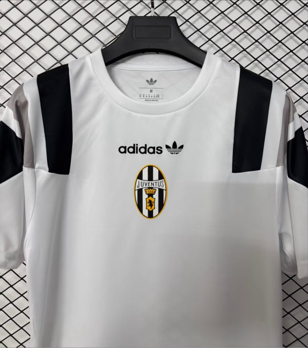 26/27 Adidas Originals Juventus EQT White Jersey