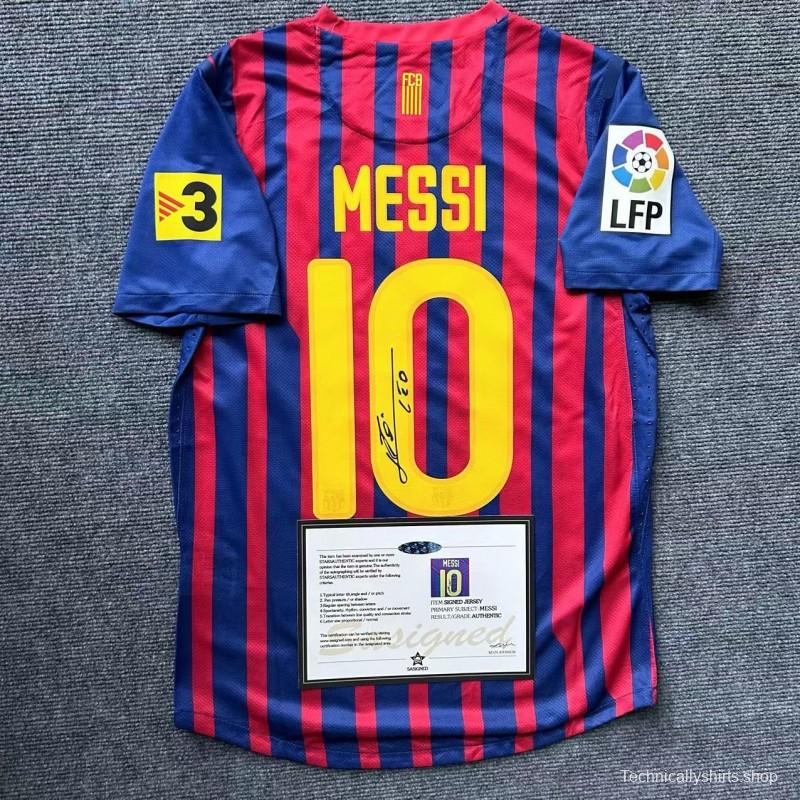Leo Messi Barcelona 11/12 Signature Jersey