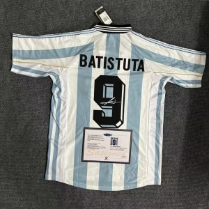 Batistuta Argentina Signed